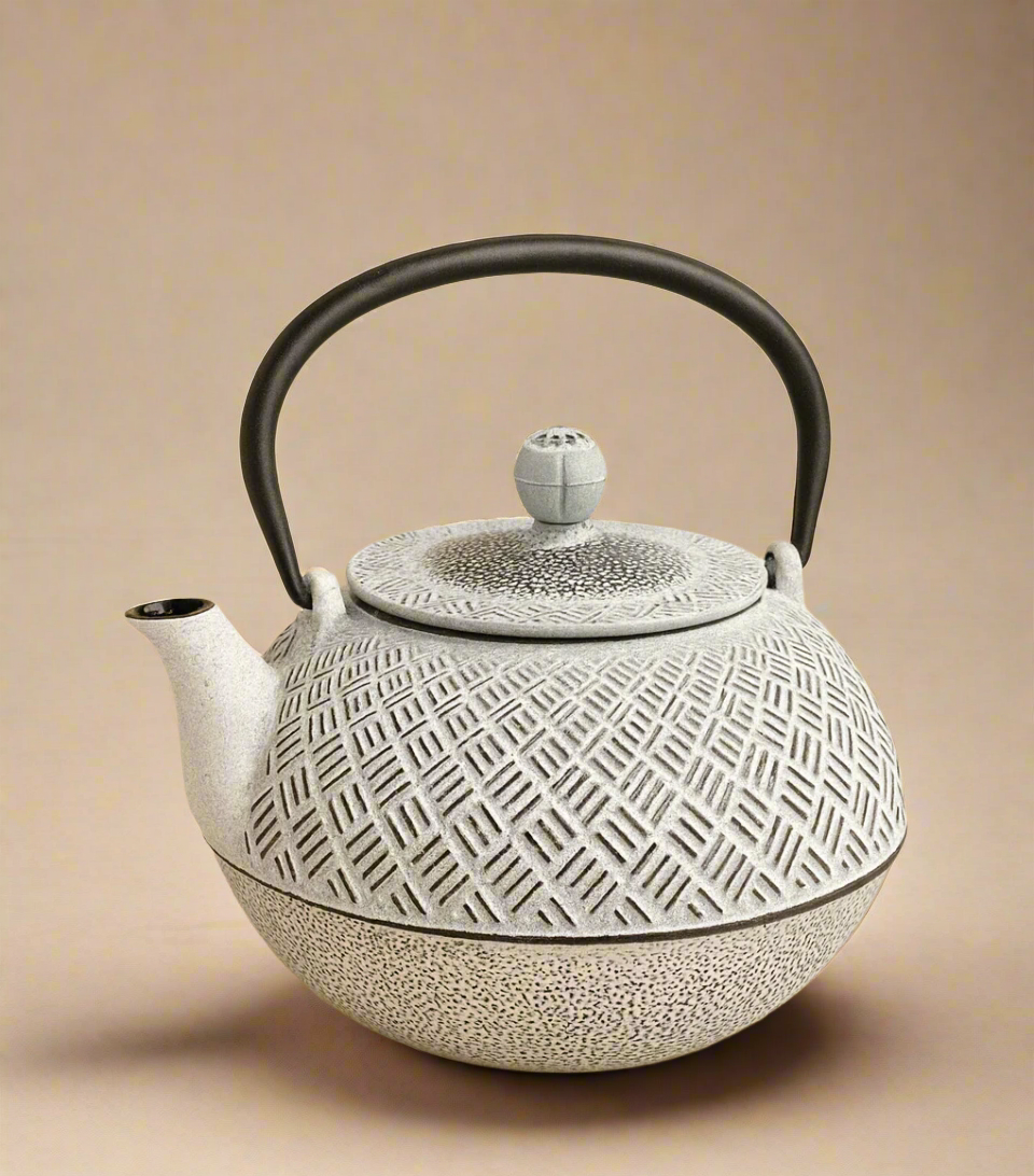 White - Cast iron teapot - 800ml